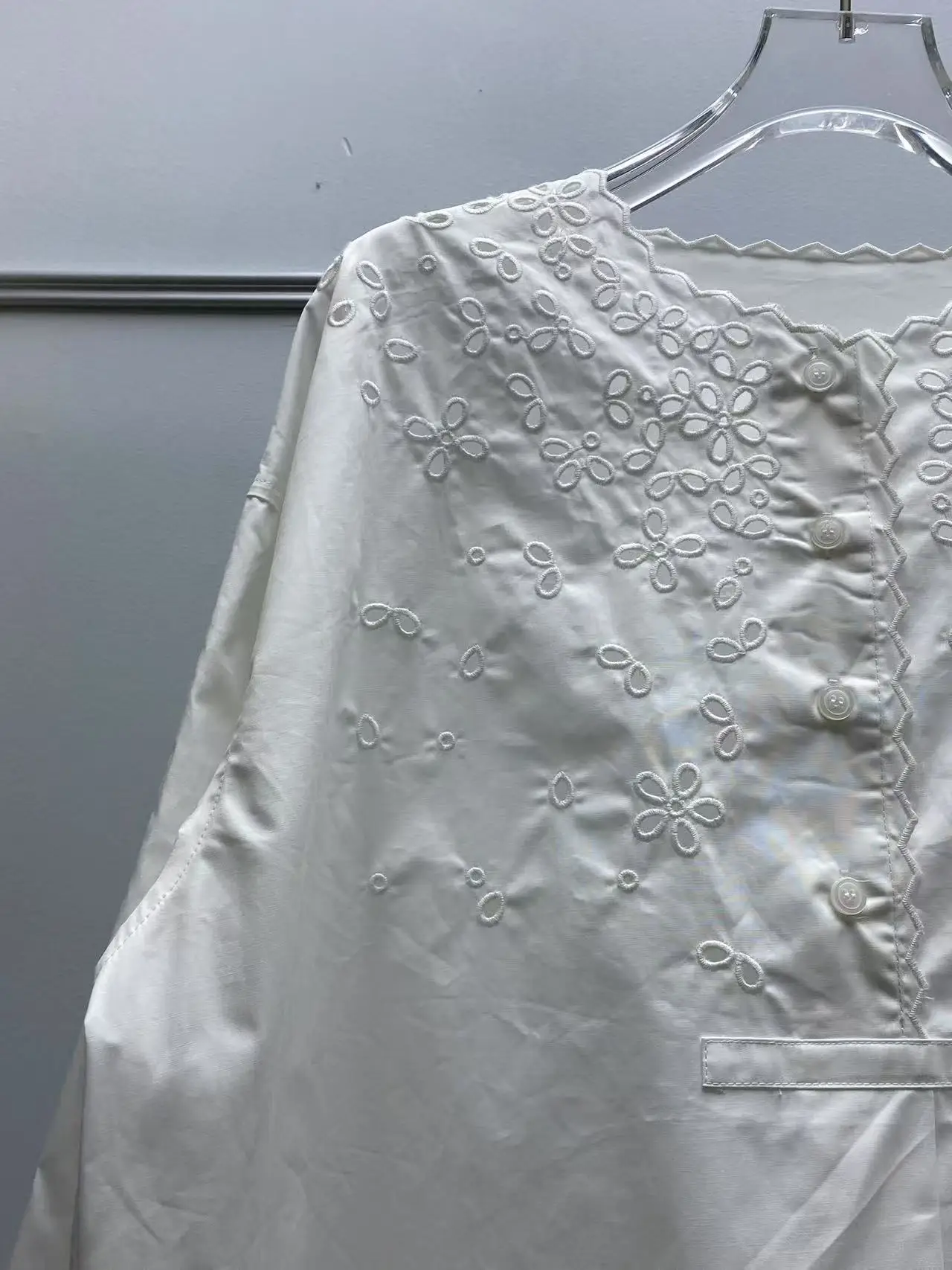 2025 Summer Shirt New Vintage Chinese Style Embroidery Hollowed Out Yankee Loose Gear Edge Round Neck Shirt