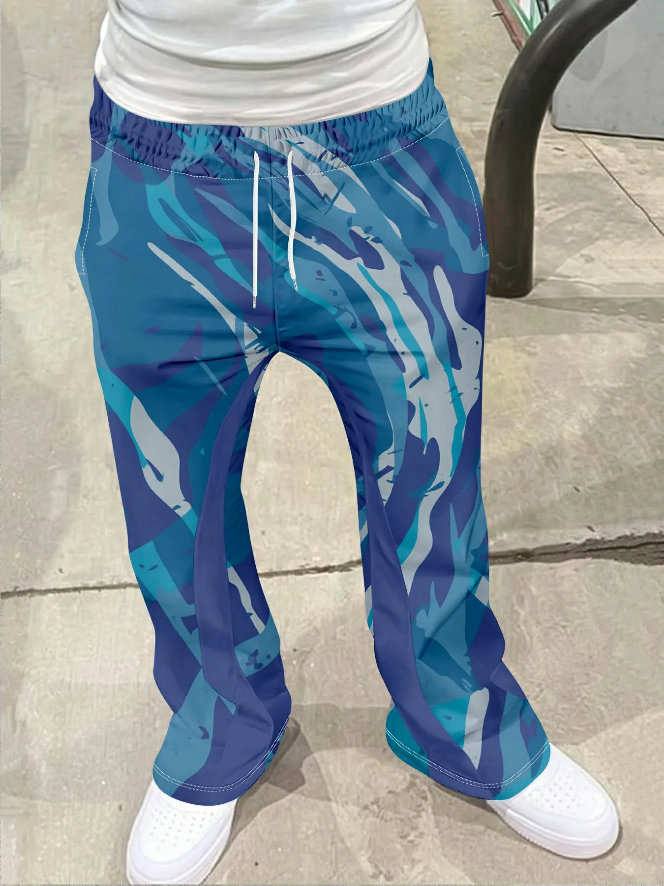 

Budget-Friendly Men's 3D Digital Retro Print Flare Pants Vivid Pattern No Fading Casual Urban Party Sports Slim Fit Trousers