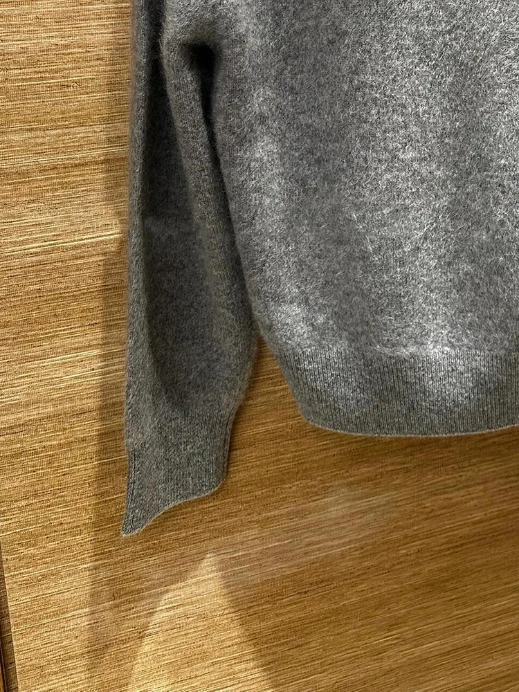 V-Ne Knitted Sweater Fake Two-Piece Casual Sle Soft Fabric Long Sve Women's Top for Autumn Season Chinese Manufacturer