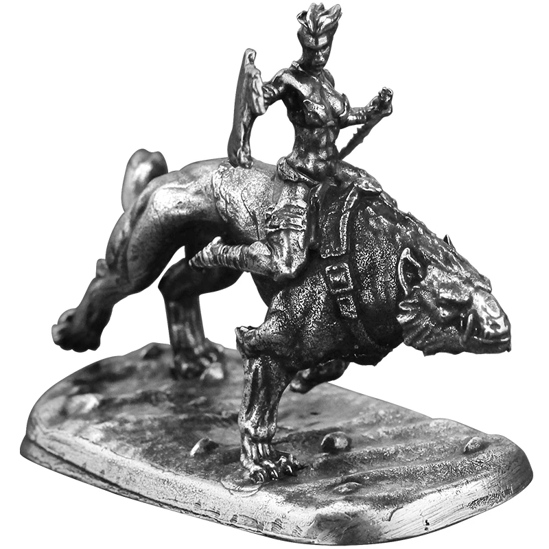 Orc Warrior Knight Soldier Action Figures Modello in metallo Regali per ragazzi Gioco da tavolo Pezzo Ornamento in miniatura Accessorio Prodotto finito