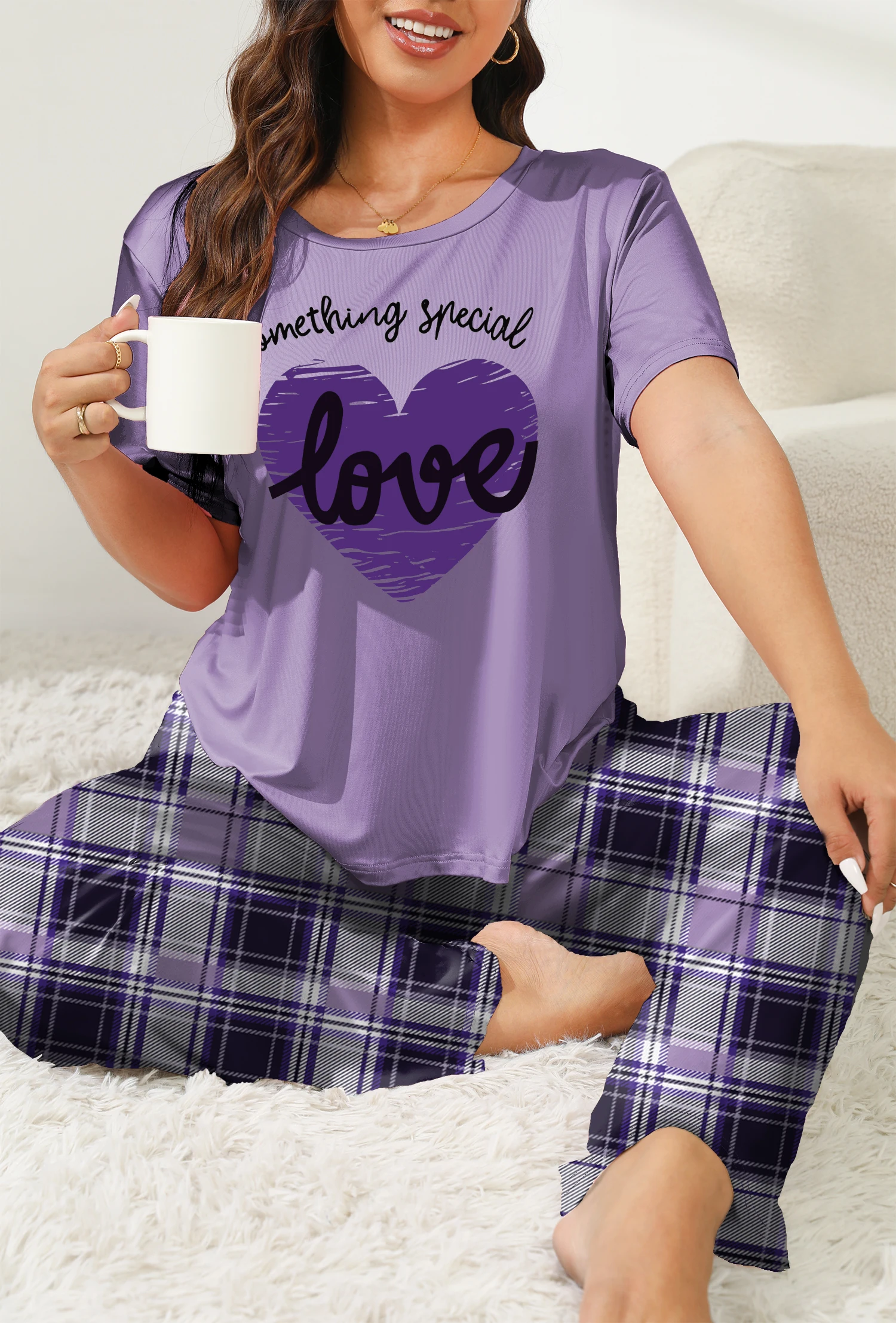 

Женский комплект домашней одежды больших размеров с круглым вырезом