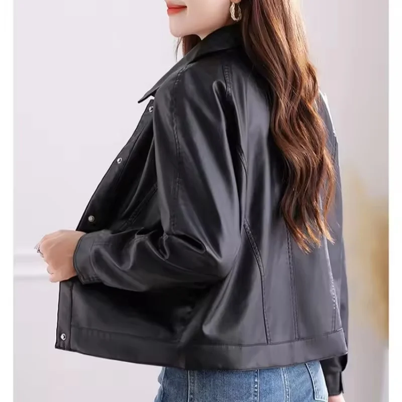 Autunno Inverno Nuovo Nero Breve Imitazione Giacca di Pelle Cappotto Delle Donne di Modo DELL'UNITÀ di elaborazione Giacca di Pelle In Pile di Spessore Magliette E Camicette Tuta Sportiva Femminile