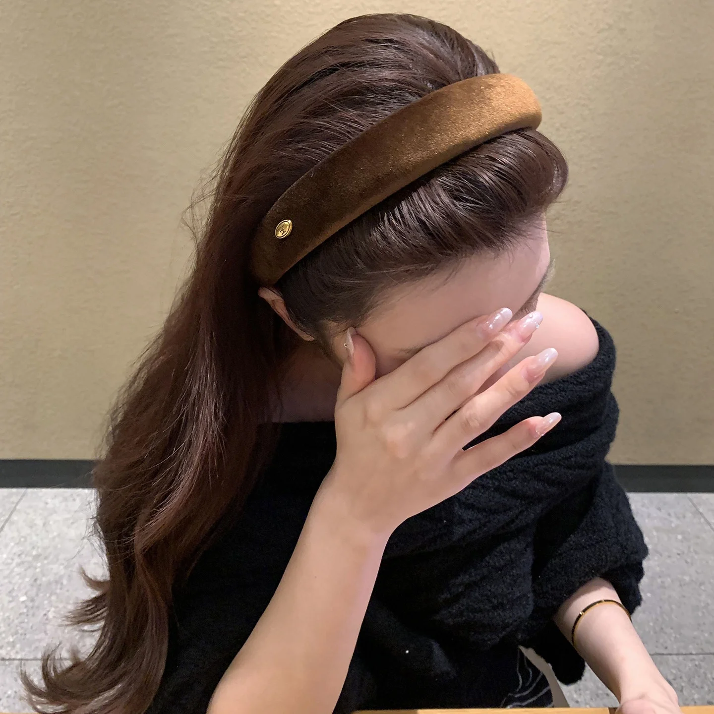 faixa-de-cabelo-de-veludo-fena-marrom-cha-moussemellaude-gold-label-novo-estilo-outono-inverno-alta-elasticidade-simbolo