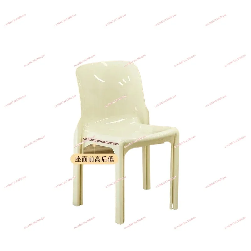 Lazy space plastic dining chair apartment designer Medieval green book table and chair Nordic online celebrity backrest chair