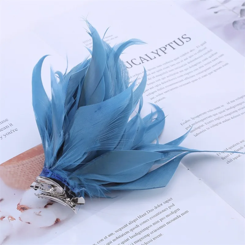 Fashion Feather Brooch Ostrich Plume Scarf Clip For Women Brooches Lapel Pins Dress Accessory Boutonniere Ladies Accessories