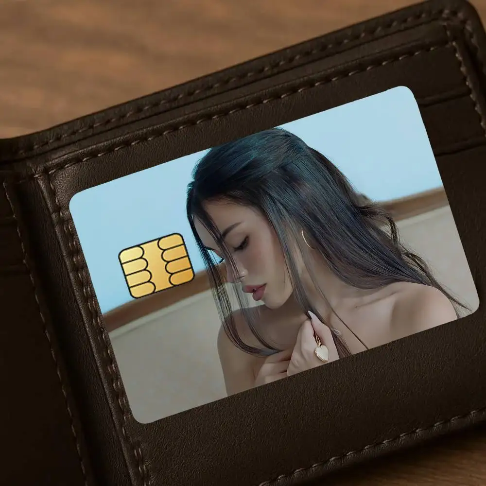 ملصقات بطاقات الائتمان Singer Madison Beer لحماية ديكور الخصم البنك 4 قطع مضادة للخدش ومقاومة للماء