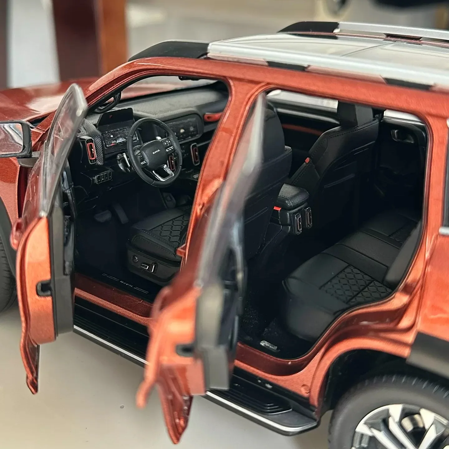 Dargo Desktop Decoration,Haval H3 Die-cast Alloy Micromodel，H7 Big Dog Metal Car Model,Adult Gift,Orange,1:18