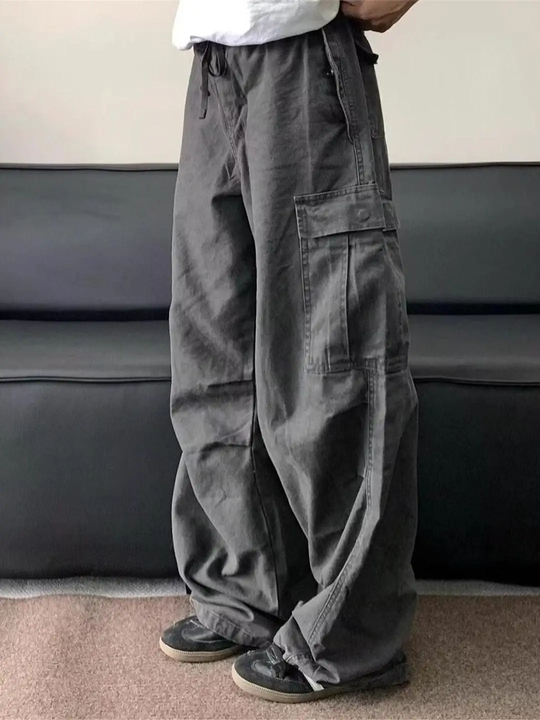 

Мужские джинсовые рабочие брюки Waed: Новые уличные повседневные брюки с широкими штанинами, плиссировкой и шнурком, универсальные, свободного кроя, весна-осень