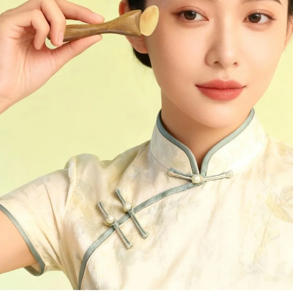 

Reduce Puffiness Sandalwood Massager Face Lifting and Tightening Natural Material Eye Massage Stick Skin Scraping Traditional