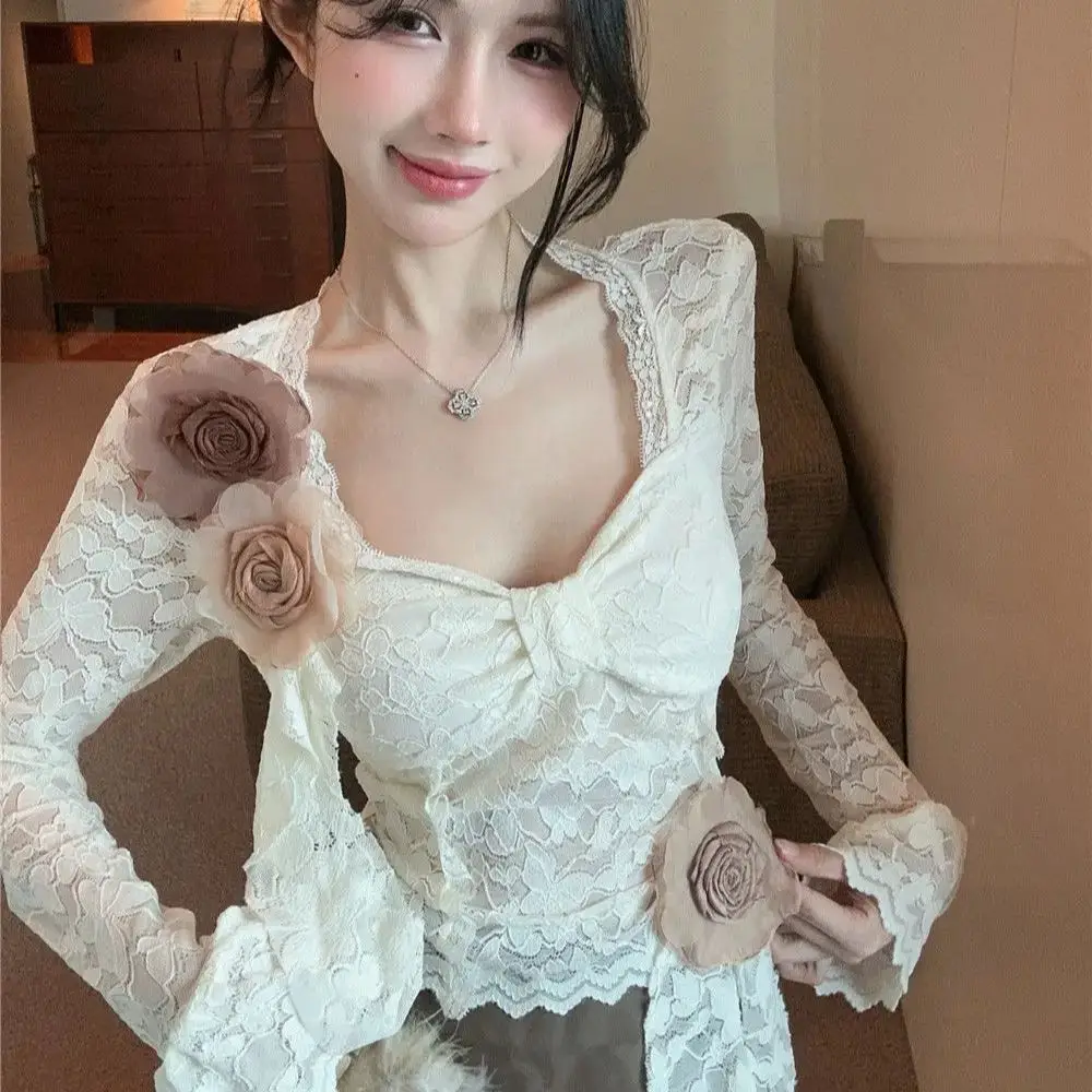 

French T-Shirt Dopamine Low Collar Hollow Sweet Spicy Flower Lace Shirt Women Autumn Winter Noble Pullover Long-Sleeved