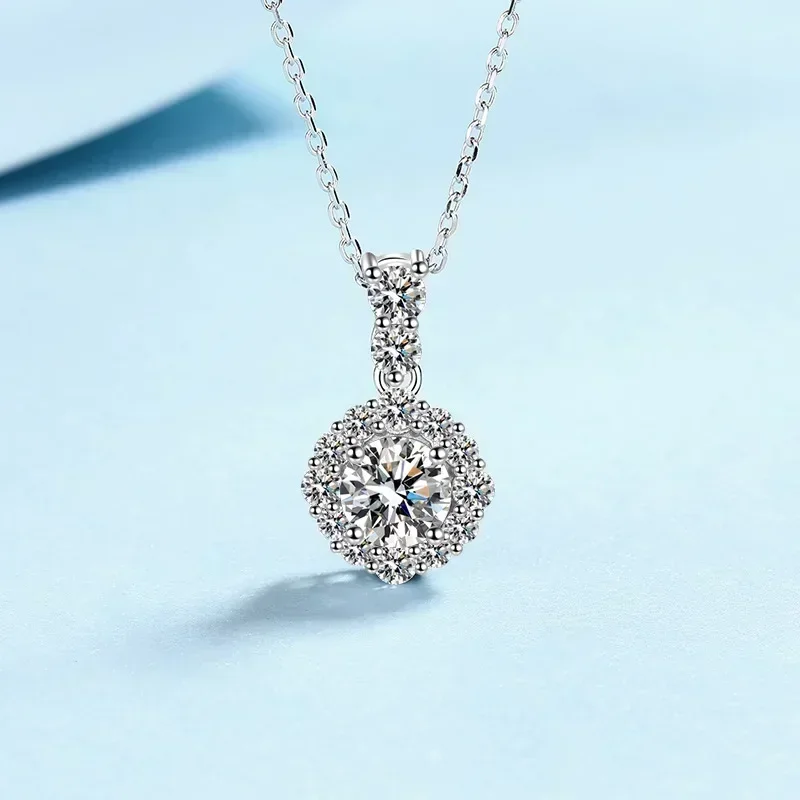Exquisite Store PT950 Platinum 1 Carat Moissanite Inlaid Bubble Circular Pendant Necklace for Women, Round Pendant Luxury Chain