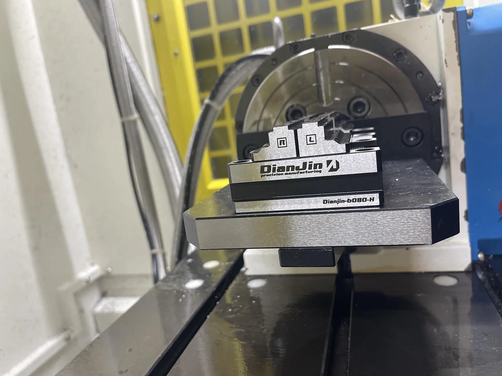 360 Rotational Cnc Precision Bench Vise Manufacturer Ntering Cnc Vise 4th Axis Lang 5 Axis Vise for Machine