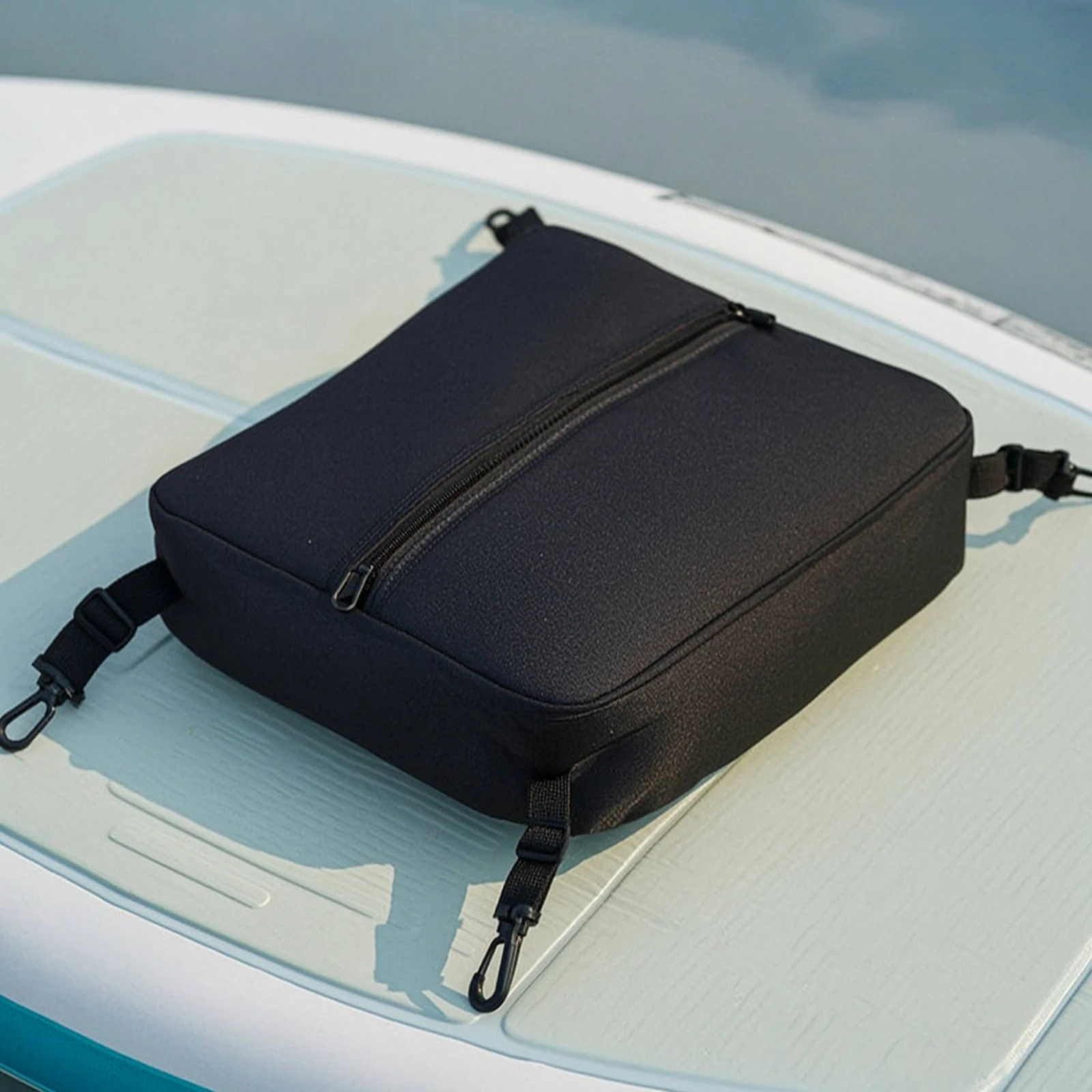 SUP Deck Bag Waterproof Insulated Deck Bag Adjustable Lightweight for Paddleboarders, Paddleboarding, Kayaking view 3