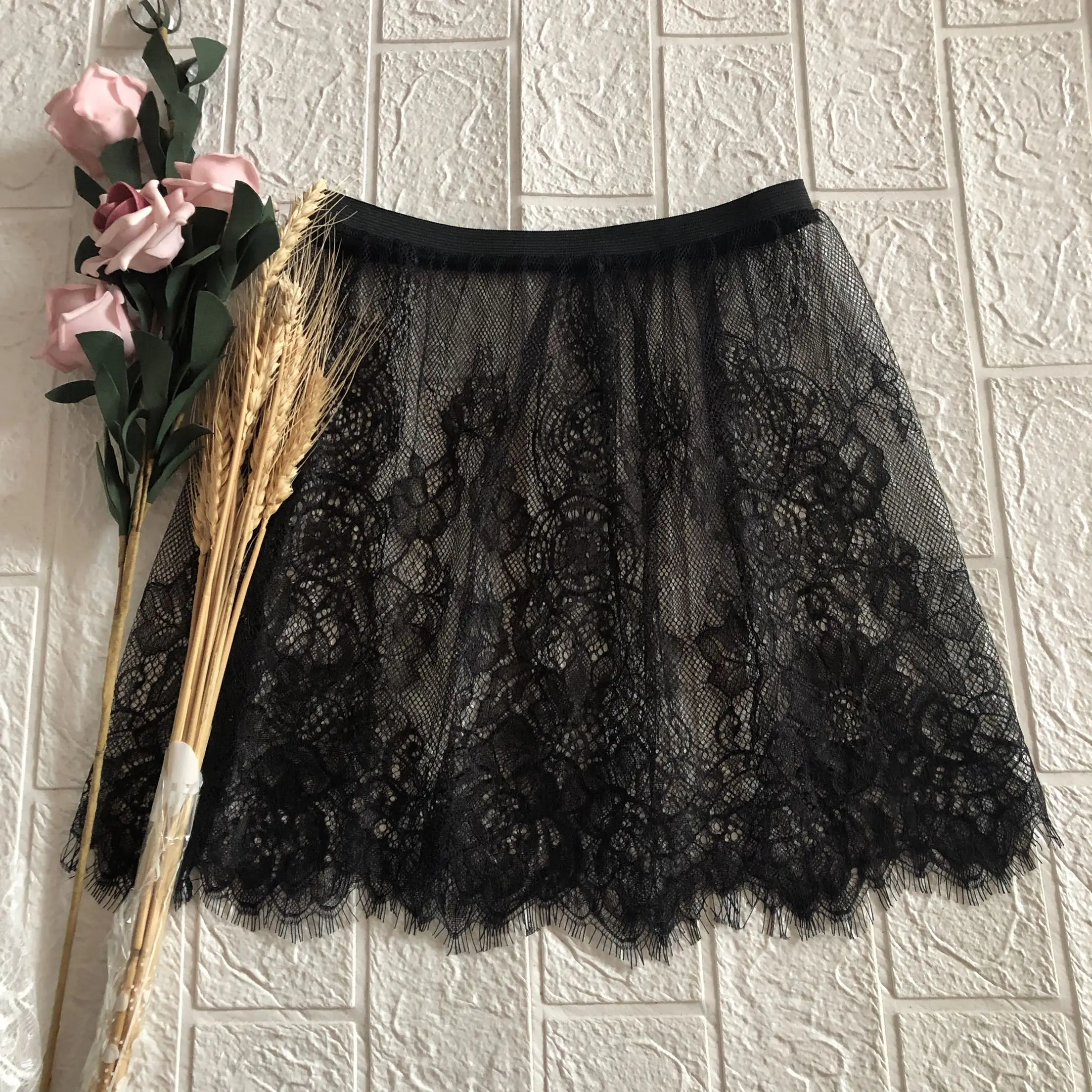 

Overlap Lace Skirt f-length Embroidered High-low Hemline Versatile Sle ort Length Hollow out Design Ladies' Premiu...
