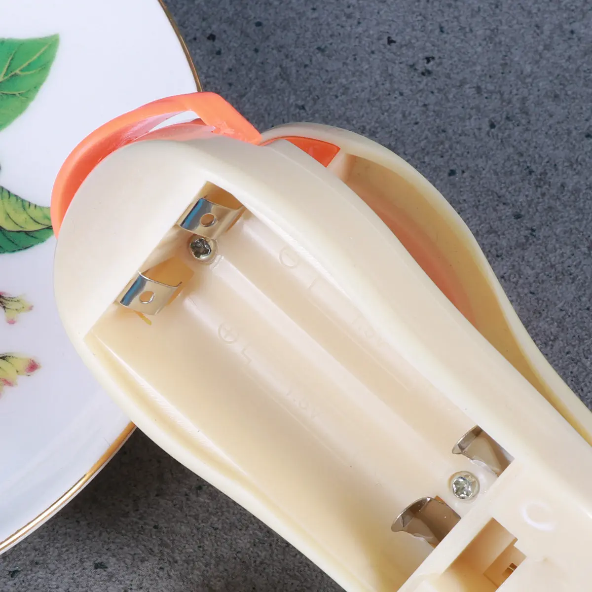 Mini Portable Heat Sealing Machine Sealer Plastic Bag Sealer Reseal Food Storage Seal Packing Tool Kit Random Color