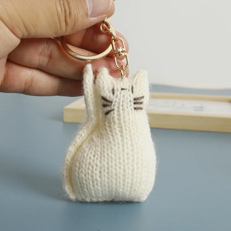 

Funny Standing Kitten Doll Crochet Keyrings Handmaking Knitting Small Cat Doll Keychain For Car Keys Cute Cat Keyrings Wholesale