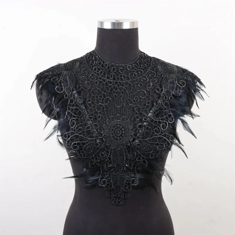 Top bralette in piume di pizzo nero, reggiseno rave festival, top corto boho costume da uomo che brucia cigno nero