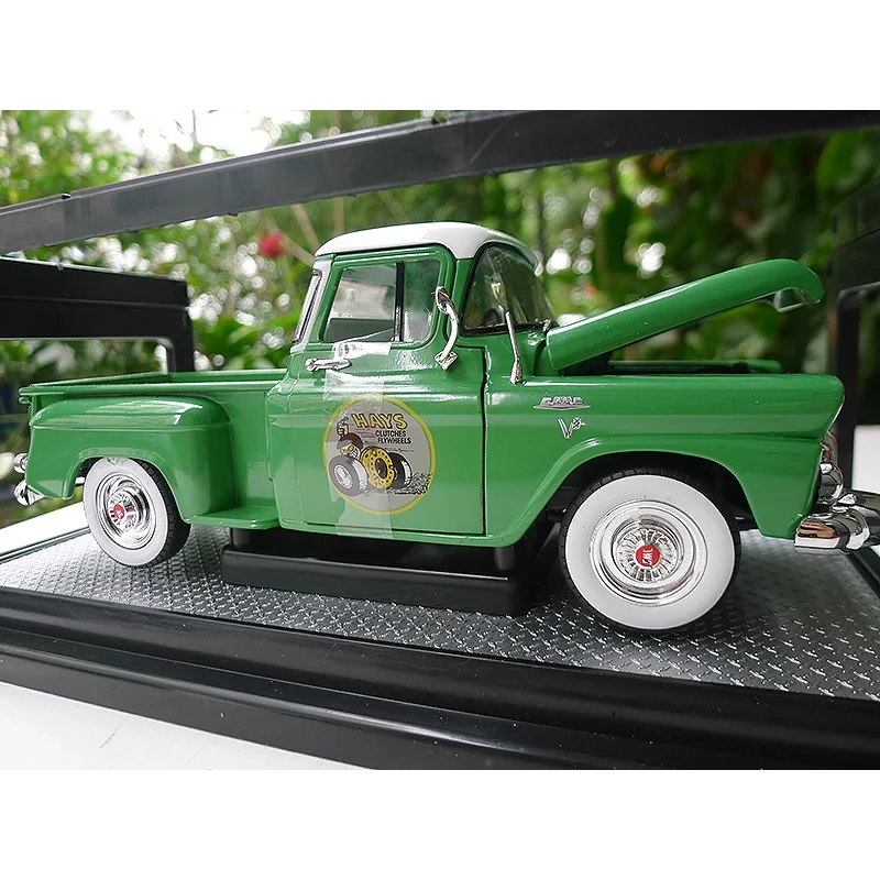Diecast M2 Schaal 1:24 1958 GMC StepSide Truck R70 General Motors Pickup Legering Automodel Collectible Toy Gift Souvenir Display