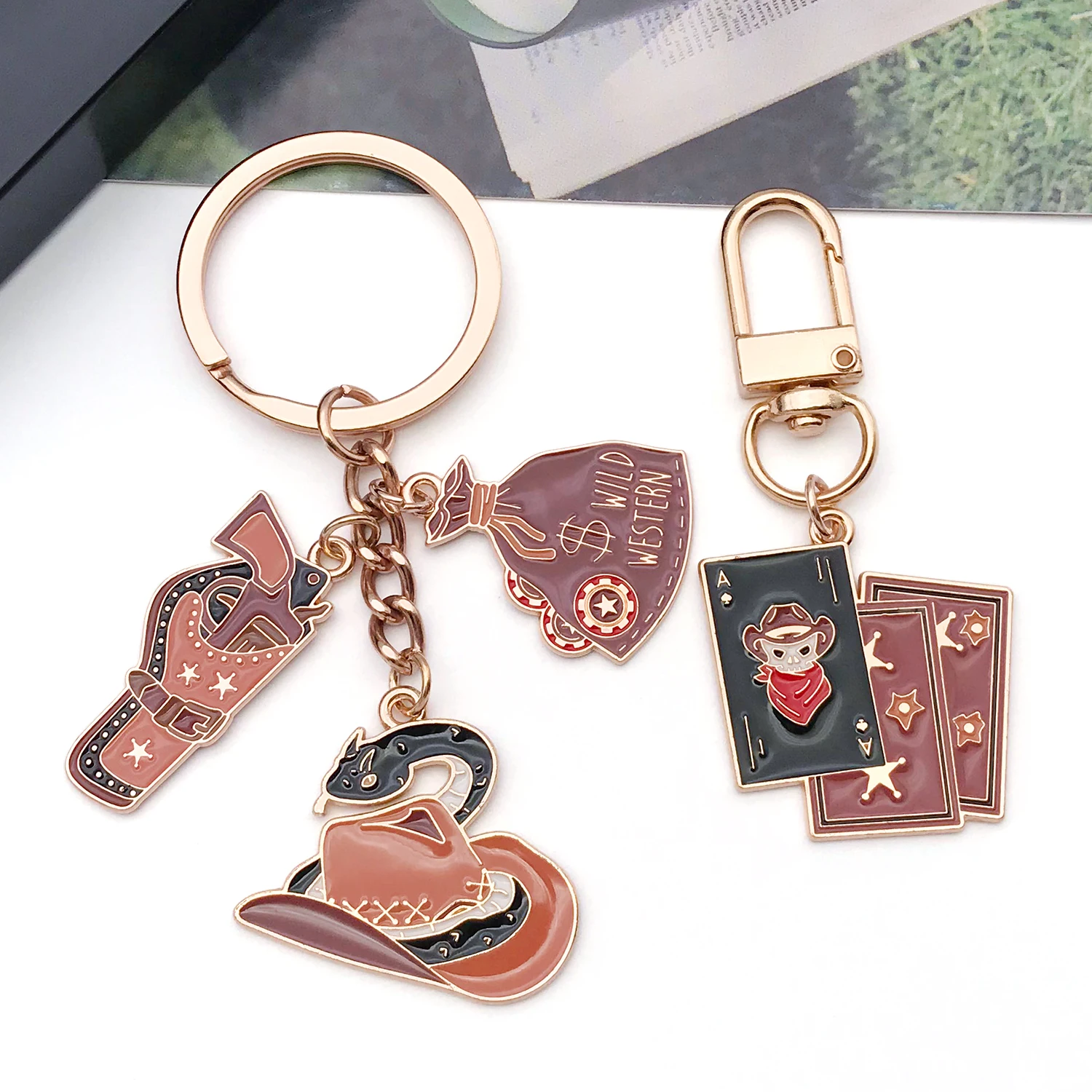 30 ciondoli da cowboy occidentale in lega di cavallo occidentale, cappello da cowboy, stivali da cowboy, pendenti con testa di toro per accessori per la creazione di gioielli fai da te