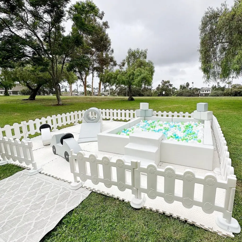 مخصص داخلي في الهواء الطلق ملعب تأجير الحفلات التجارية مناطق الطفل مجموعة السلامة بول حفرة معدات اللعب الناعمة للأطفال #6