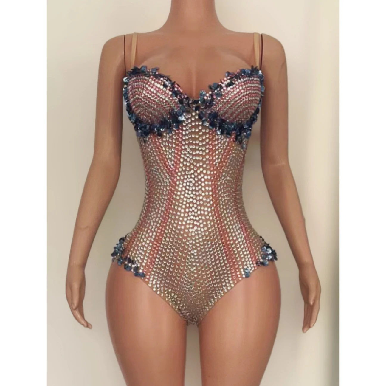 

2025 костюм для ночного клуба, бара и шоу, женский костюм танцовщицы Gogo, комбинезон со стразами, одежда для рейва, женский блестящий костюм yk