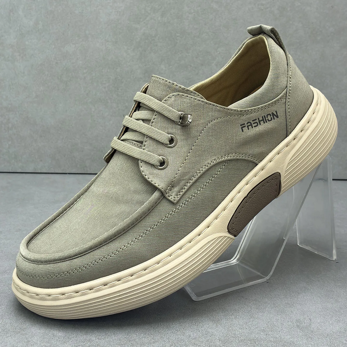 chaussures-decontractees-legeres-et-respirantes-en-soie-glacee-pour-hommes-nouveau-style-d'ete-a-enfiler-style-workwear-chaussures-de-sport-marron-jaunatre-bout-rond