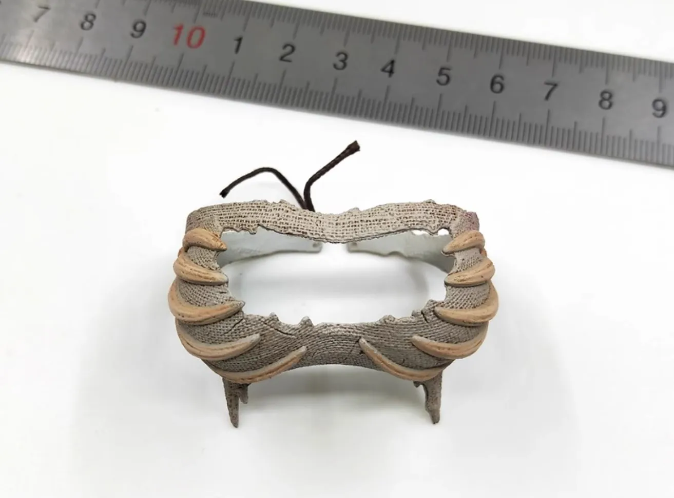 POPTOYS 1/6 WH001 Weiße Version Bloody Shaman Aphaia Witch Hunter Black Shaman Bone Chest Armor für 12-Zoll-weibliche Actionfiguren