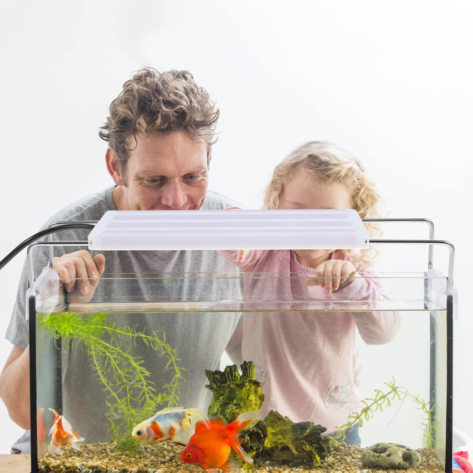 

1Pcs LED Fish Tank Clip Light Plastic Aquarium Lamp Us Plug Suitable for 20-30cm Aquarium High Penetration Fish Tank Light