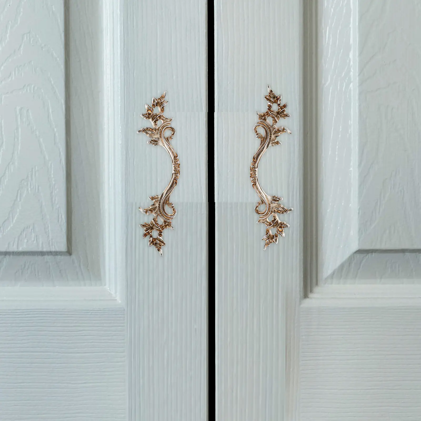1Set Vintage European Style Cabinet Handle Engraved Finish Pull Handle Furniture Dresser Drawer Knob Dresser Handles