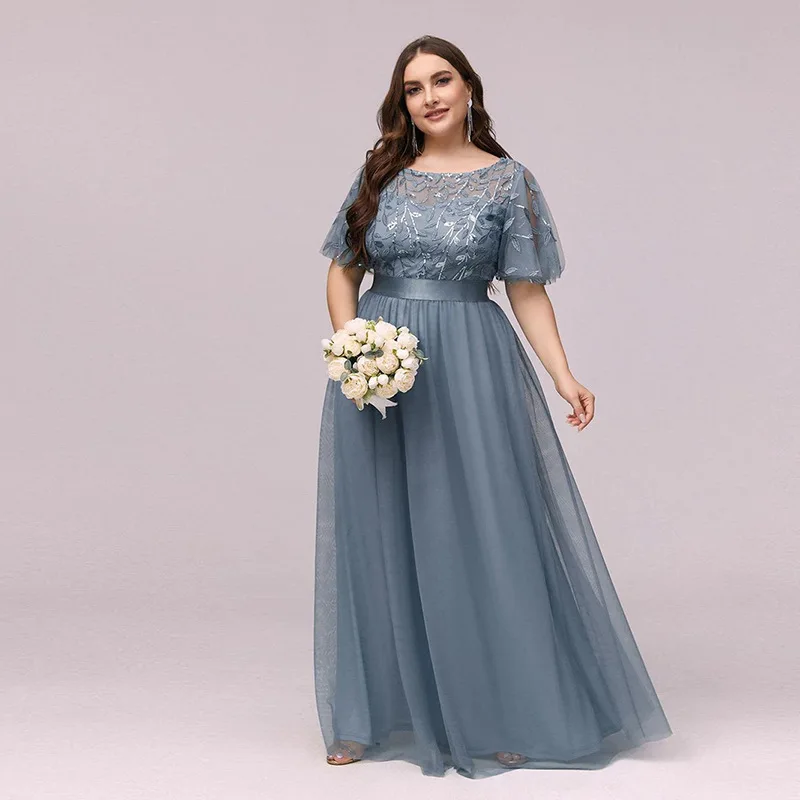 Abito lungo in tulle bordeaux taglie forti da donna con ricamo floreale, maniche corte a volant, cintura in vita, per matrimonio, sera o damigella d'onore