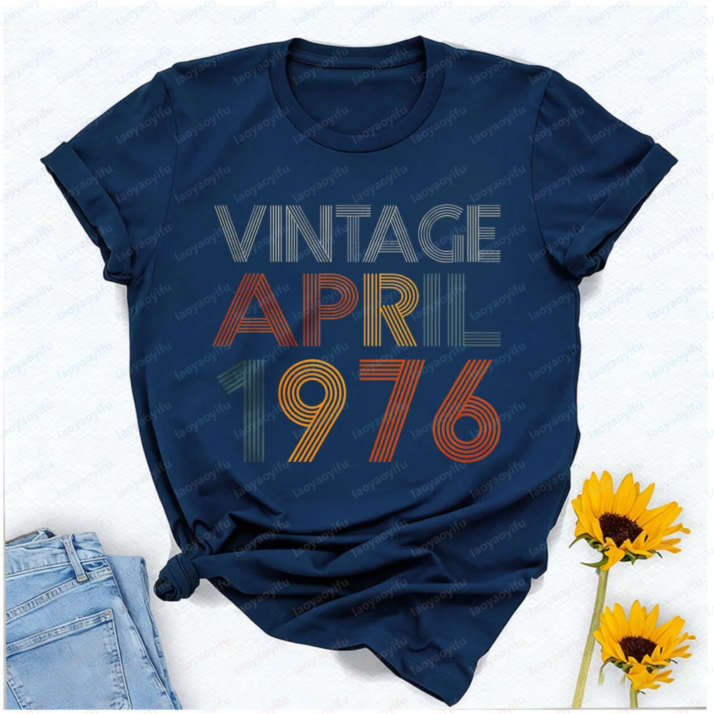Vintage April 976 Retro Style 45 Years Old 45th Birthday Cotton T Shirt Goth Tops