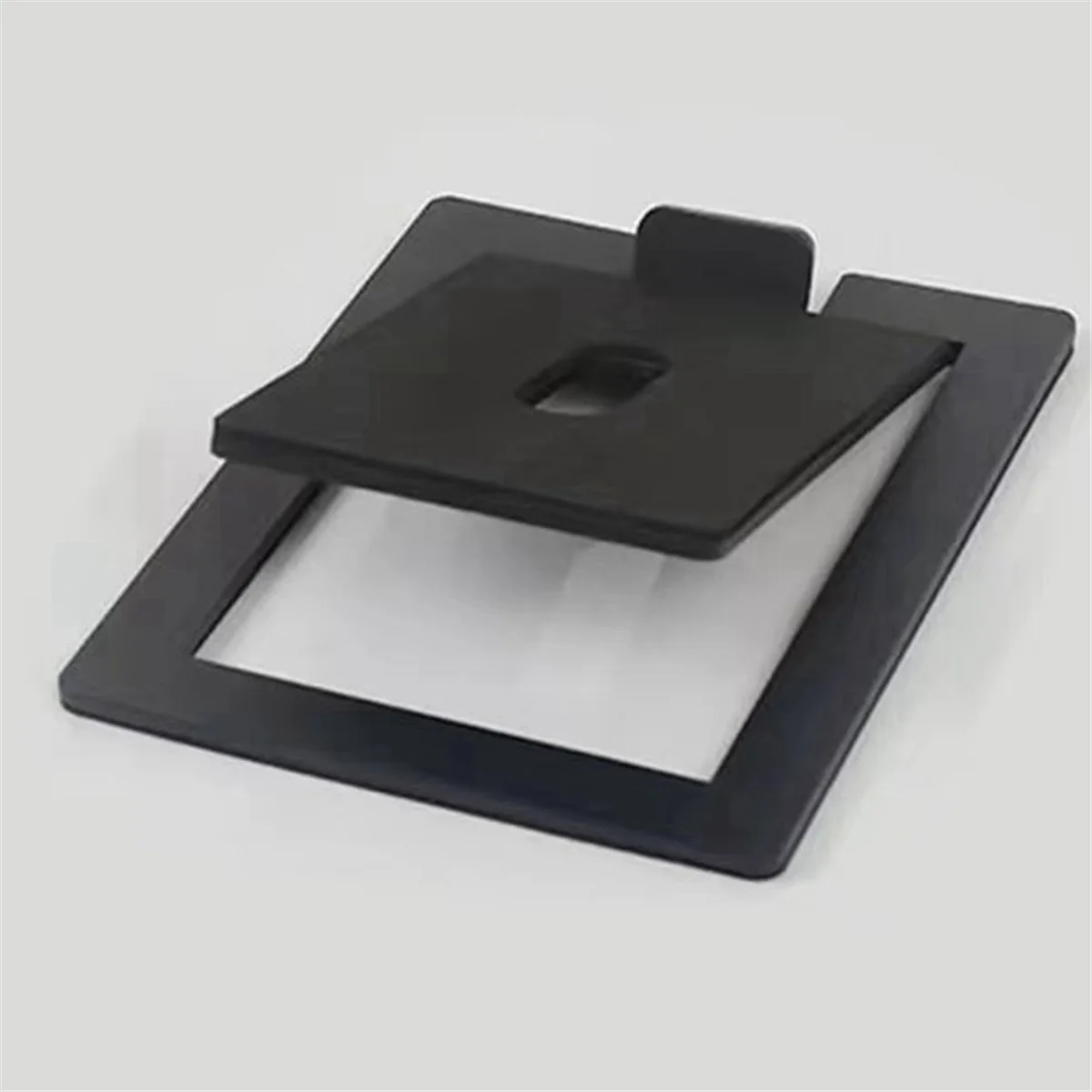 La base di supporto per altoparlante ABKM è realizzata per il supporto inferiore dell'altoparlante da tavolo con assorbimento degli urti e qualità del suono migliorata nera