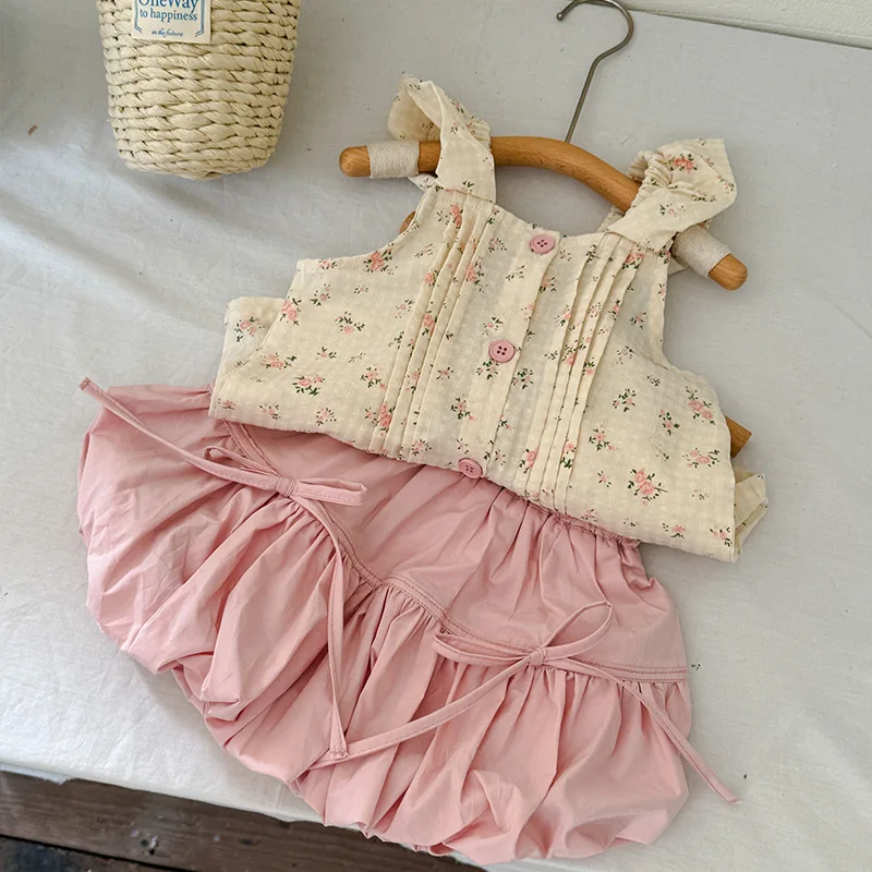 

Girls Summer Set 2024 New Children Sleeveless Shorts Two Piece Set with Flower Bud Design Skirt