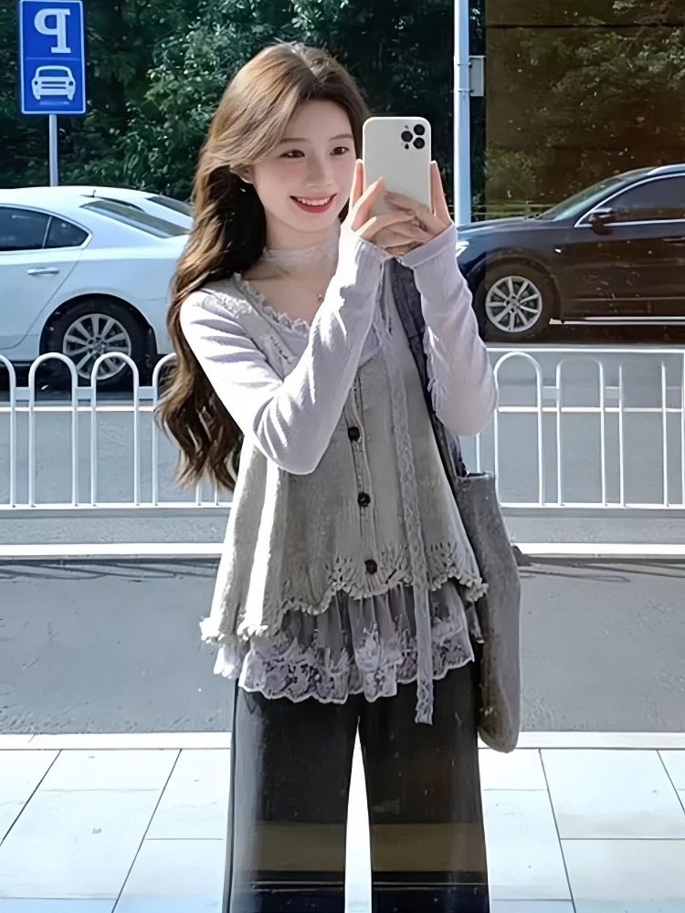 

Spring 2026 Korean Style Lace Splicing Knitted Base Shirt Layering Top Two-Piece Set Women's Fashion Chic Breathable Clothing