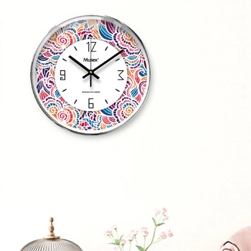 Modern Aesthetic Wall Clocks Vintage Korean Creative Fashion Cute Minimalist Wall Watch Simple Design Horloge Room Decorations