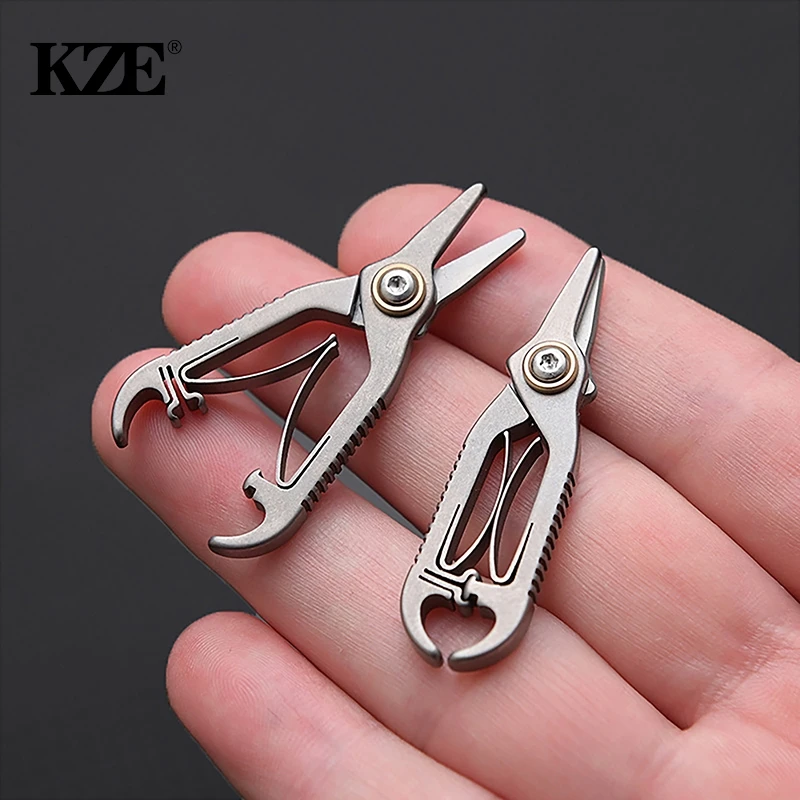 Titanium Alloy Small Scissors Mini Nose Hair Trimmer Manual Beard Trimming Eyebrow Trimming Tool