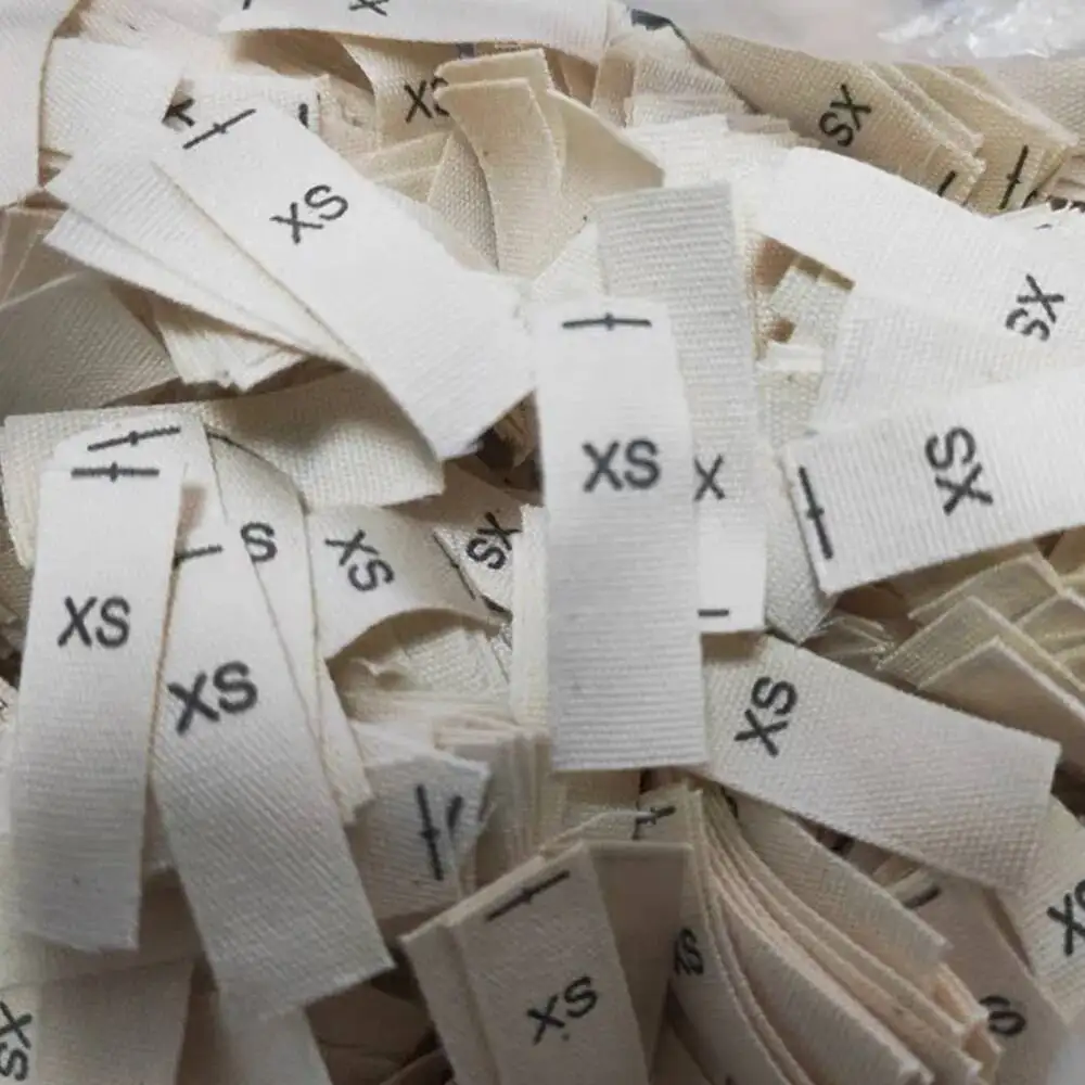 1000 Stück natürliche weiße Baumwoll-Größenetiketten für Kinderkleidung, anpassbar, 1 x 3 cm – Detail 4