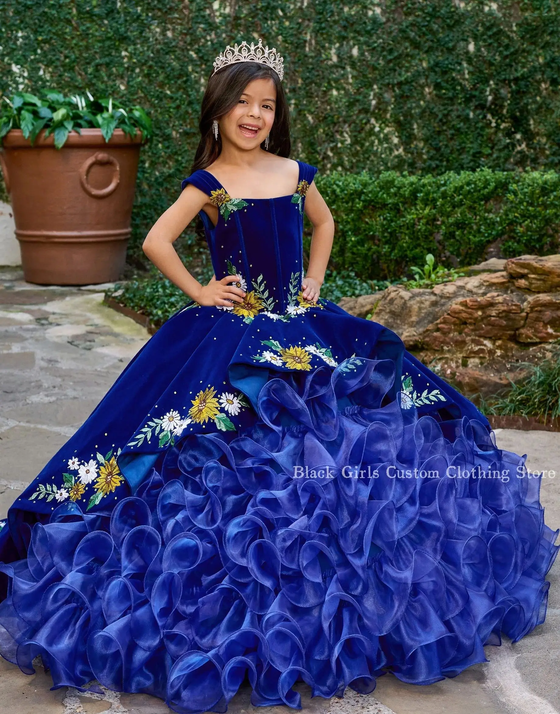 Flower Embroidery Mexico Quinceanera Dresses 2024 Elegant Navy Blue Silk Beaded Lace Applique Poncho Cute Flower Girl Dresses