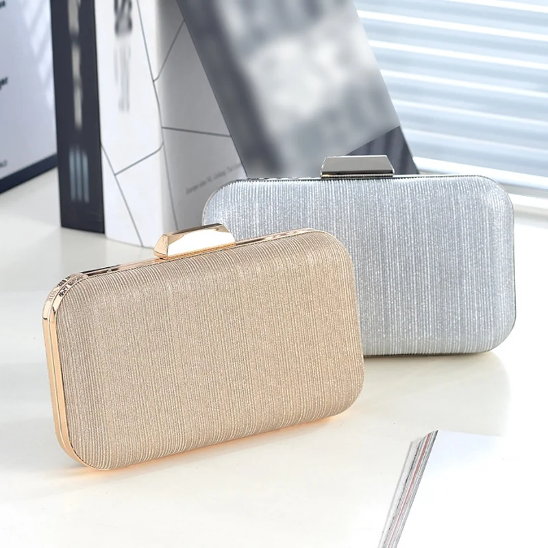 

Women Stylish Pleated Shiny Evening Bag Metal Buckle Clutch Bag Banquet Party Dinner Cheongsam Dress Sparkle Handbag with Chain
