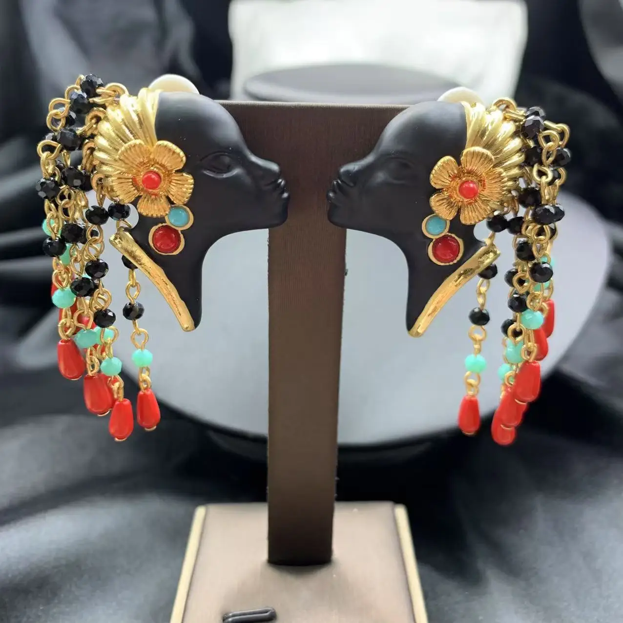 Vintage Exaggerated Tassel Earrings Jewelry Copper Alloy Enamel Craftsmanship Glass Bead Head pendant Ear Clips For Women
