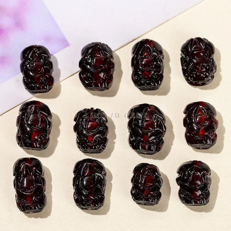 الدم الطبيعي الأحمر العنبر Pixiu حبة مع ثقب ، الثروة تميمة فاصل ، حبة لصنع المجوهرات ، قلادة DIY بها بنفسك ، سوار الملحقات ، 1 قطعة