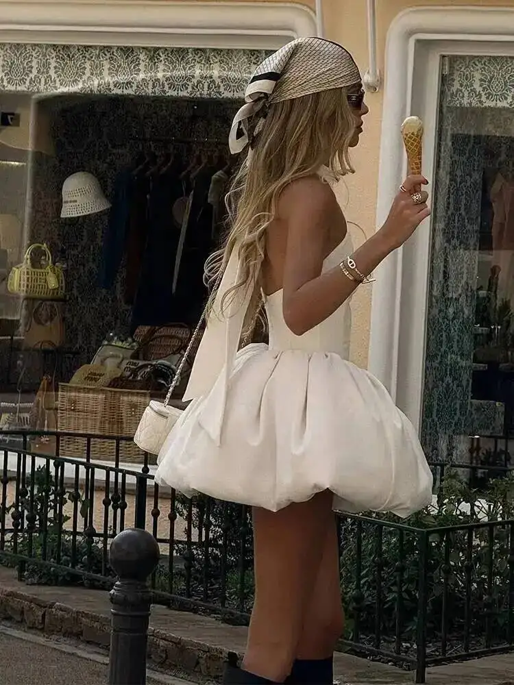 セクシーなバブルヘムミニドレスレディエレガントなバックレスノースリーブパーティーウェア女性のソリッドネックシンチドウエストサマーベスティドス1YDO
