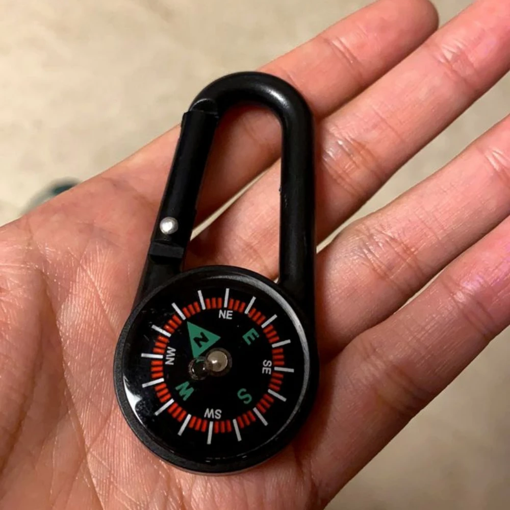 Mini Lightweight Compass, Portable Carabiner Keychain Compasses Outdoor Camping Tool, Mountaineering Tourism Survival Equipment