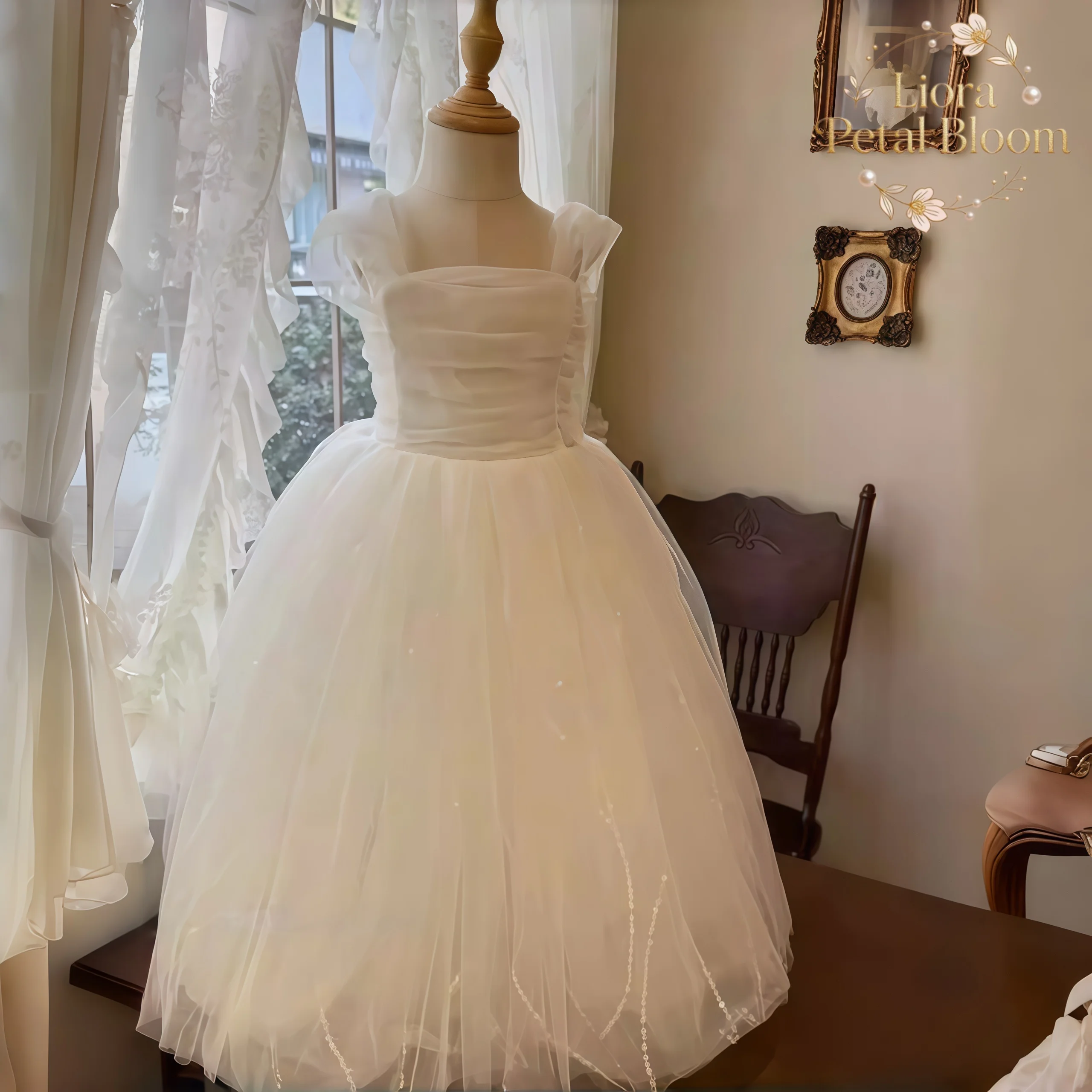 Abito lungo in pizzo per bambina, abito da damigella d'onore color avorio, abito da prima comunione, costume per servizio fotografico, abito da piccola principessa