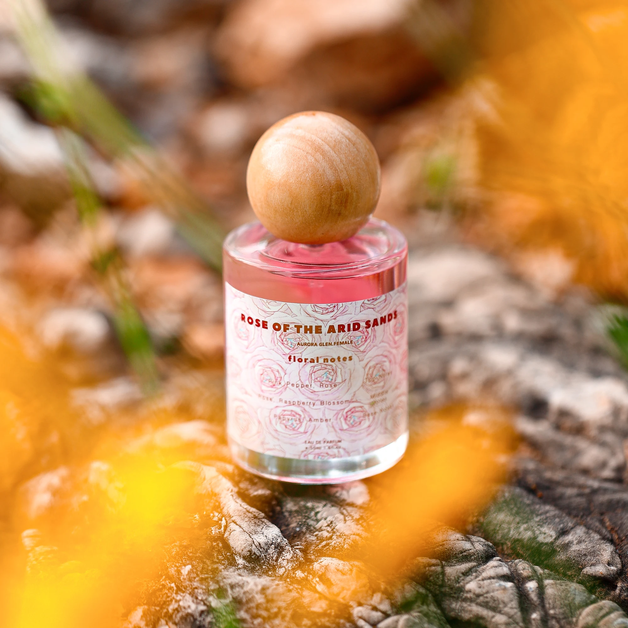 Eau de parfum wasteland rose voor dames met roze peper en amber_voghion.com
