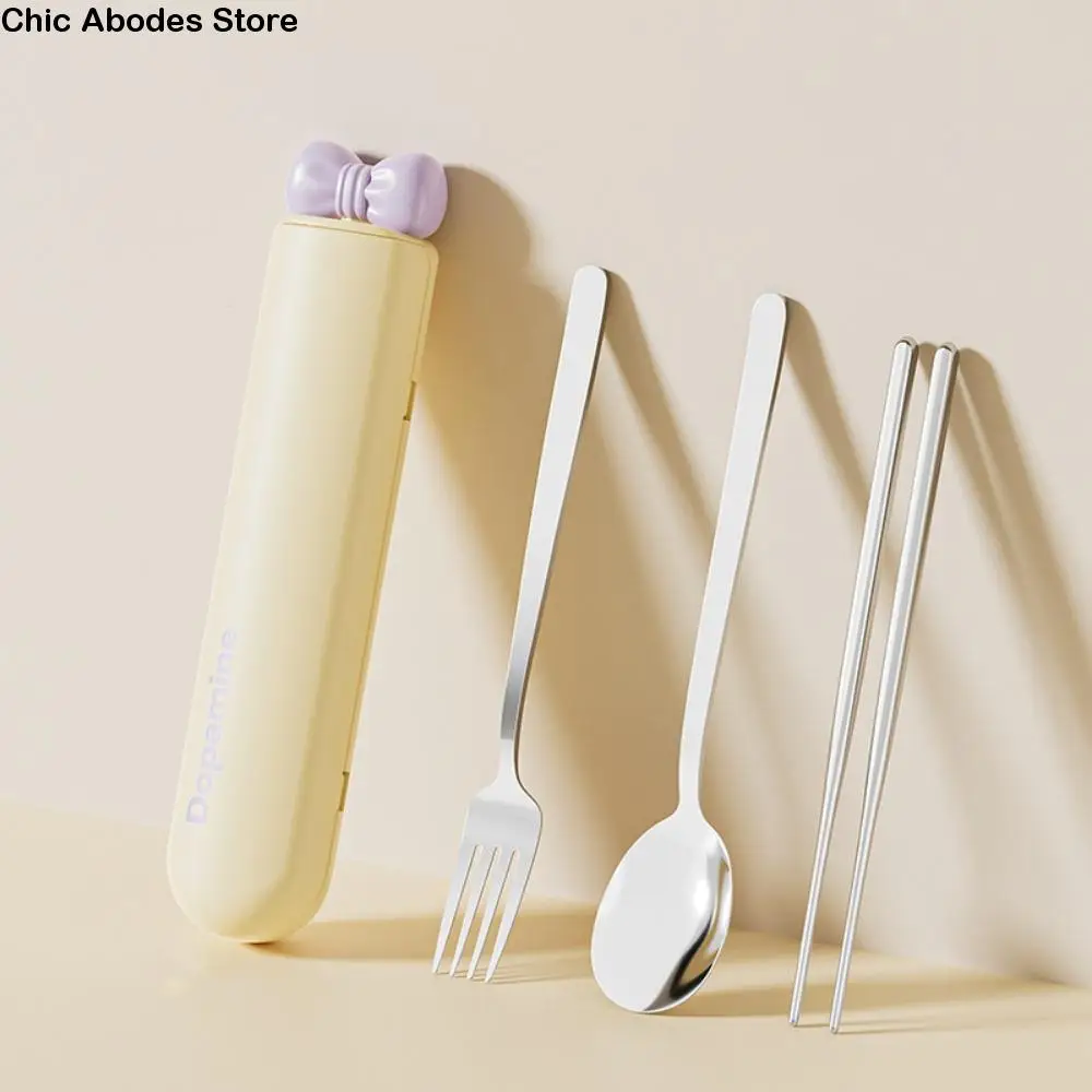 

Magnetic Design Dopamine Travel Cutlery Set Built-in Silent Slot With Storage Box Outdoor Dinnerware Suit with A Bow