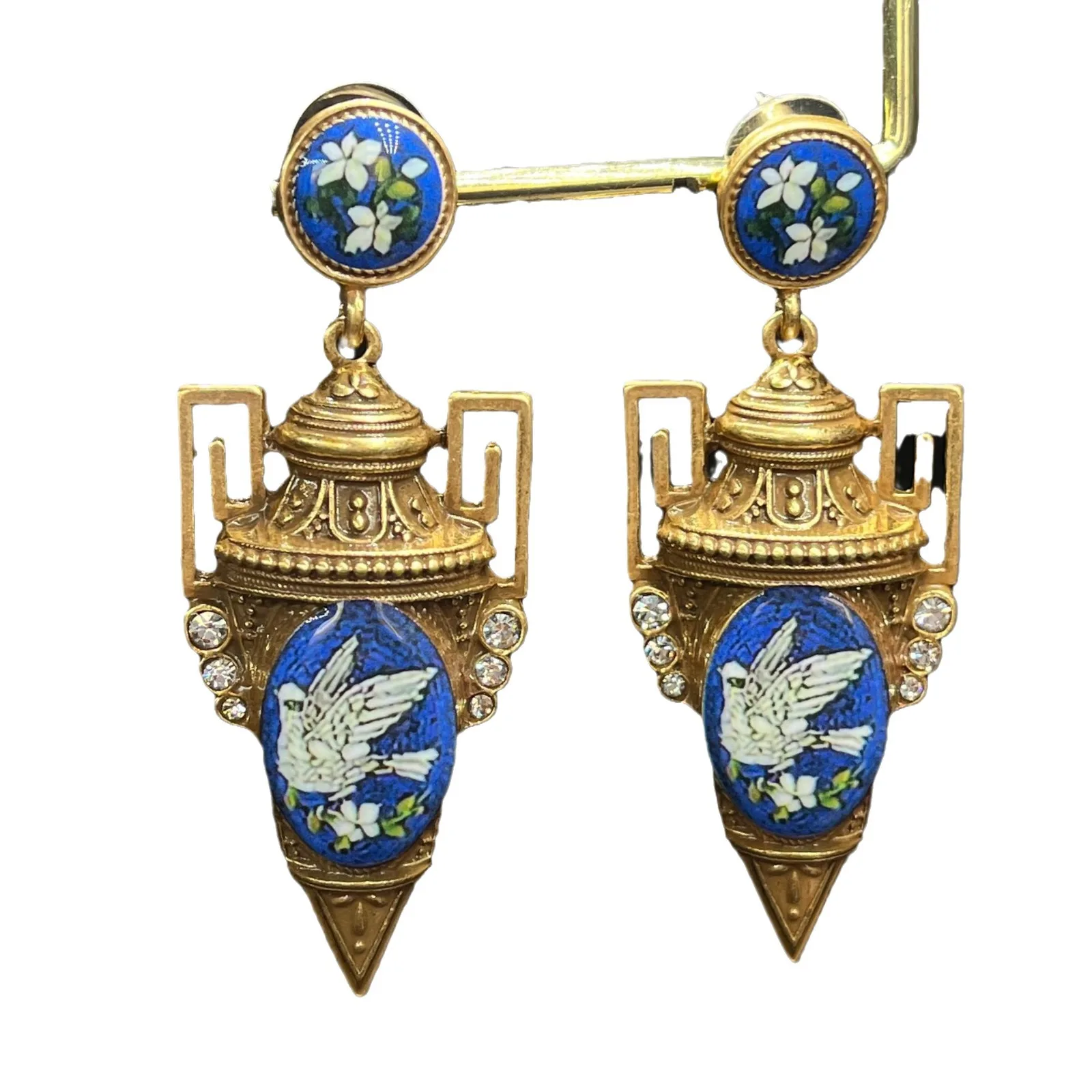 Medieval Western Antiques, Heavy-duty Old Pigeon Earrings, European and American Brooches, Retro Court Style Exaggerated Earring