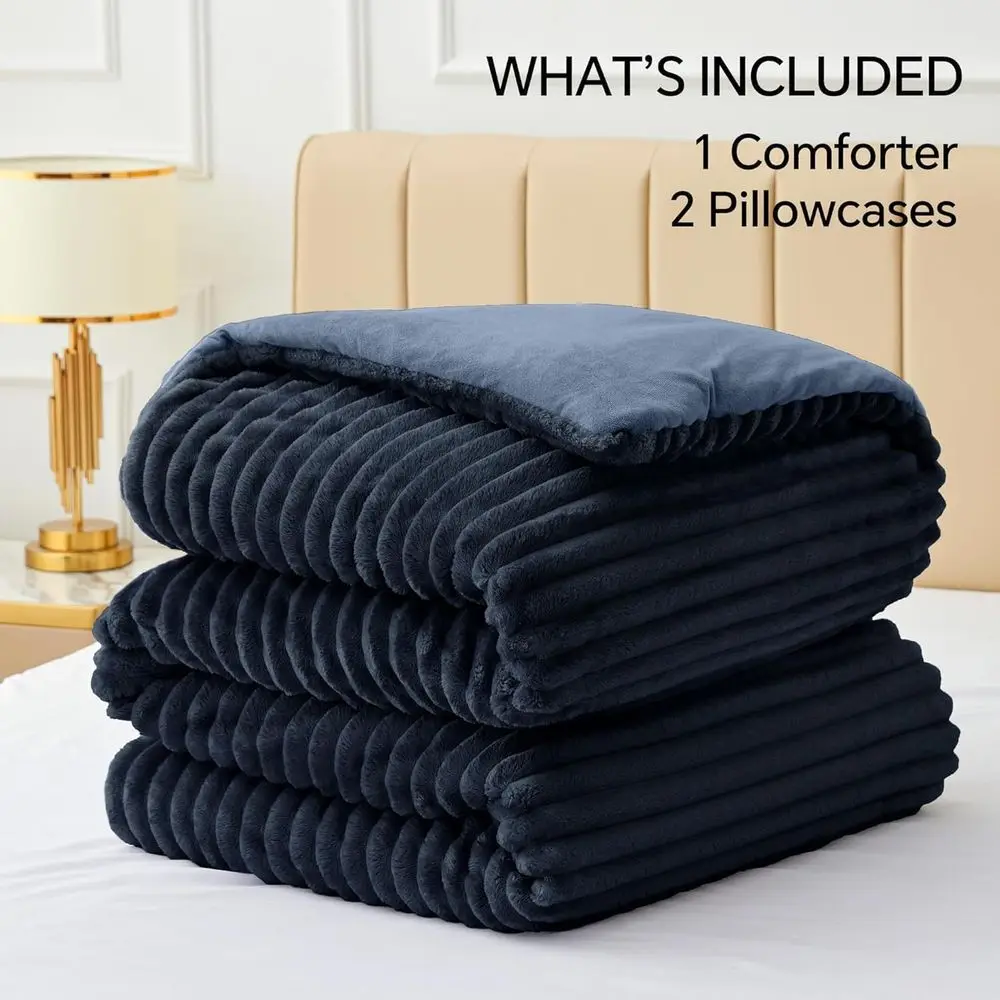 طقم لحاف كوين كبير الحجم باللون الأزرق الداكن فائق النعومة - سرير منفوش مع كيس وسادتين لليالي الشتاء المريحة