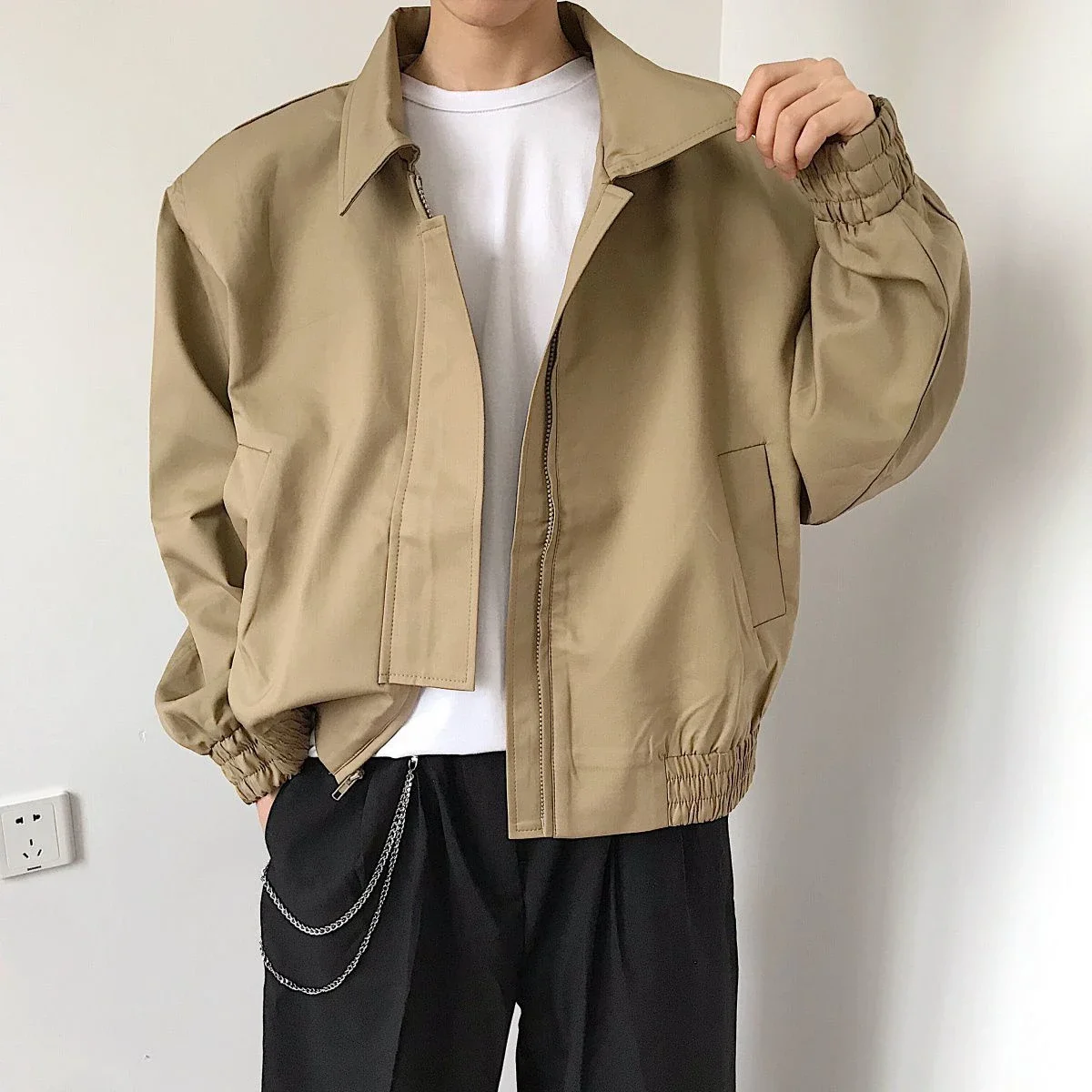 

Autumn Korean Fashion Short Men's Jackets Long Sleeve Khaki Square Collar Loose Casual Zipper Bomber Jacket Coats Men's