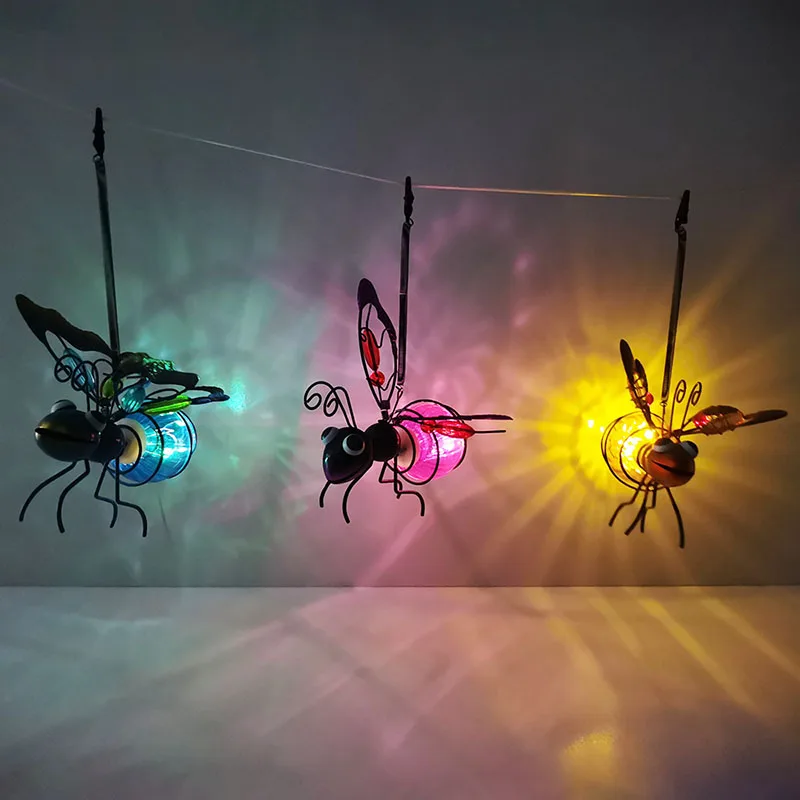 Solar Bug Fairy Lights Metal Hanging Flying Insects Lamp Garden Bug Light Iron Insect Statue Ornament for Backyard Balcony Porch